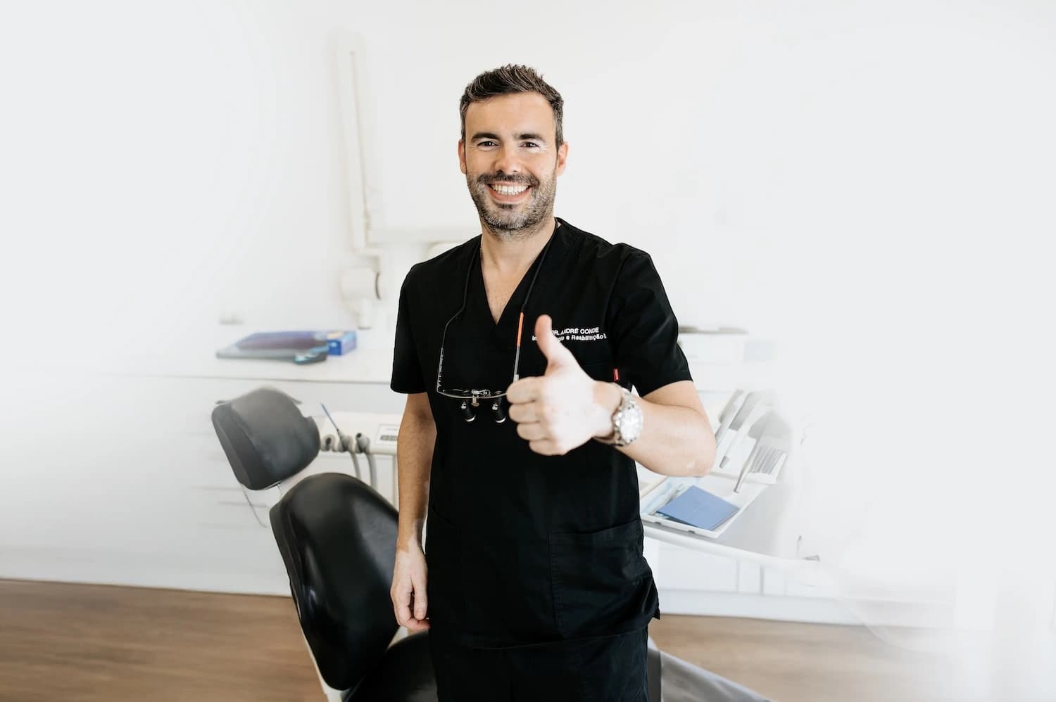 Dentes-fixos-num-dia